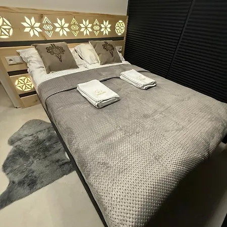 Skyline Apartment
