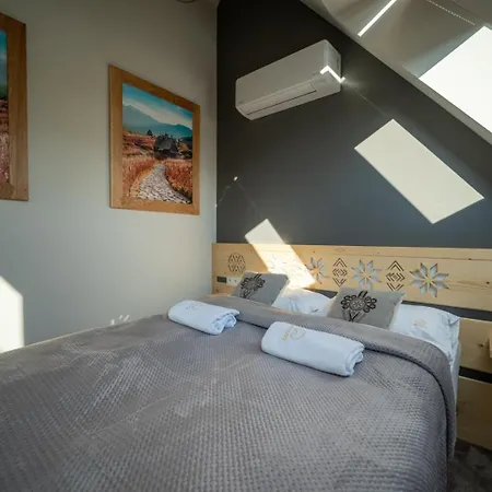 Skyline Apartment