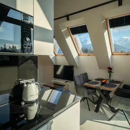 Skyline Apartment