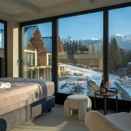 Skyline Apartment *